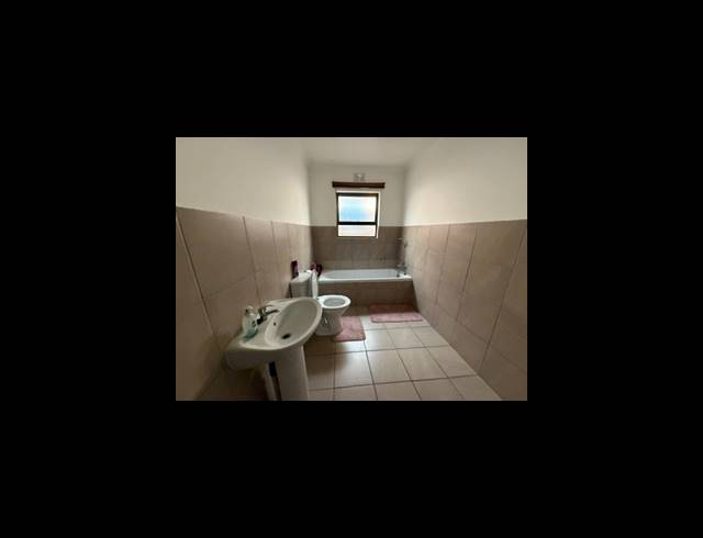3 BEDROOM TOWNHOUSE FOR SALE IN ALBERTSDAL